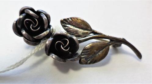 Teka, zilveren broche 2 rozen met 2 blaadjes (6482-1926), Sieraden, Tassen en Uiterlijk, Broches, Zo goed als nieuw, Zilver, Zilver