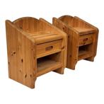 Vintage set van twee pinewood nachtkastjes Daumiller stijl, Gebruikt, Minder dan 45 cm, Vintage, Vintage
