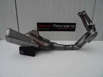 Origineel Uitlaat Systeem Yamaha YZF 690 R7 2021-2022-2023 beschikbaar voor biedingen