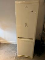 Indesit Koelkast-vriezer combi, Witgoed en Apparatuur, Koelkasten en IJskasten, Ophalen, 200 liter of meer, Met aparte vriezer