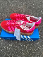 Adidas gazelle roze rood maat 41 1/3, Ophalen of Verzenden, Zo goed als nieuw, Sneakers of Gympen, Rood