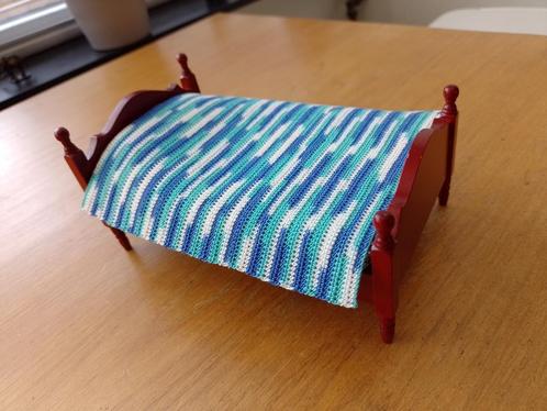 1:12 miniatuur sprei deken gehaakt verloopgaren, Verzamelen, Poppenhuizen en Toebehoren, Nieuw, Textiel, Ophalen of Verzenden