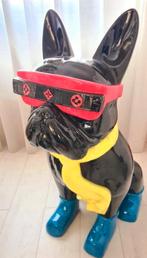 James Chiew Louis Vuitton dog, Ophalen