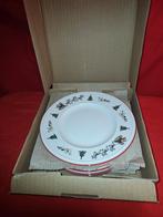 Gloed Nieuwe Kerst Ontbijtborden Wedgwood Windsor Christmas, Ophalen of Verzenden, Nieuw, Wedgwood, Bord(en)