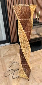 Vloerlamp Marco, gedraaid, 150 cm Indonesische stijl, Ophalen, Zo goed als nieuw, Metaal, 150 tot 200 cm