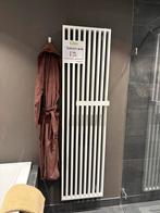 Vasco radiator te koop midden aansuiting, Ophalen, Zo goed als nieuw, Radiator, 30 tot 80 cm
