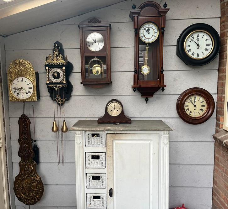 Oude werkende Klokken in 1 keer tegen elk aannemelijk bod, Antiek en Kunst, Antiek | Klokken, Ophalen