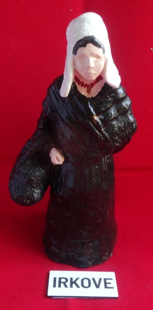 ZEEUWSE BOERIN * Keramiek Unica *, Antiek en Kunst, Antiek | Keramiek en Aardewerk, Verzenden