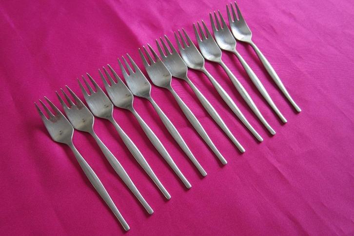 11 gebakvorkjes,taartvorkjes 11,8cm Gero Zilduro Romanti 730, Huis en Inrichting, Keuken | Bestek, Gebruikt, Los bestek, Rvs of Chroom