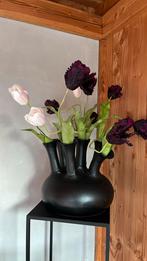 Toeter vaas met tulpen er in, Ophalen, Zo goed als nieuw