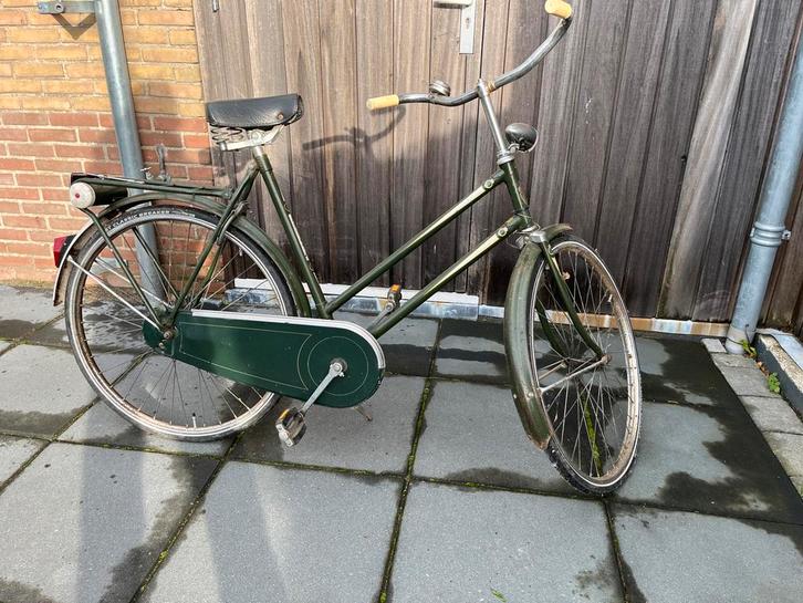 Klassieke fiets - 70 jaar oud, Fietsen en Brommers, Fietsen | Oldtimers, 55 tot 59 cm, Jaren '50, Ophalen of Verzenden