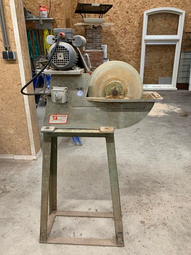 Zandsteen Slijpmachine - Perfect voor uw werkplaats!, Ophalen, Gebruikt