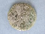 Antiek draken amulet in donker groene jade steen, Antiek en Kunst, Ophalen of Verzenden