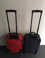 Bagage koffer rood twee wielen, Sieraden, Tassen en Uiterlijk, Koffers, Wieltjes, Gebruikt, Hard kunststof, Minder dan 50 cm