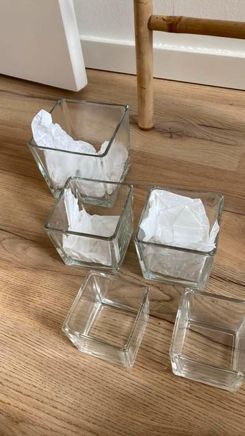 Set van 5 glazen bakjes