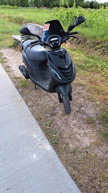 Zip 80cc RUILEN beschikbaar voor biedingen