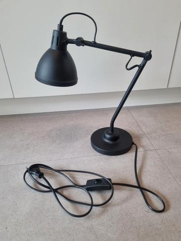 Zwarte Bureaulamp / Tafellamp verstelbaar beschikbaar voor biedingen