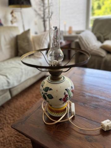 Lamp (schemerlamp) beschikbaar voor biedingen