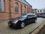 Mercedes E200 Kompressor Combi AUT 2007 307.600km facelift, Achterwielaandrijving, 4 cilinders, Navigatiesysteem, Zwart