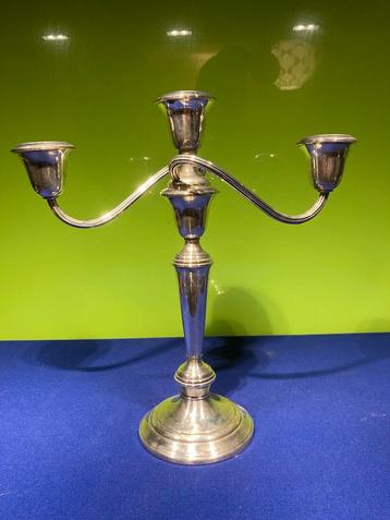 Verzilverde 3-armige kandelaar – YC 3020 – Made in U.S.A. beschikbaar voor biedingen