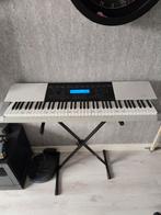 Casio WK-220 Keyboard met Standaard, Muziek en Instrumenten, Casio, Ophalen of Verzenden, Aanslaggevoelig, 61 toetsen
