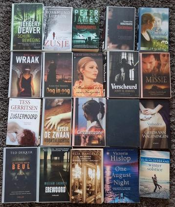 Meerdere boeken aangeboden, zowel thrillers als romans beschikbaar voor biedingen