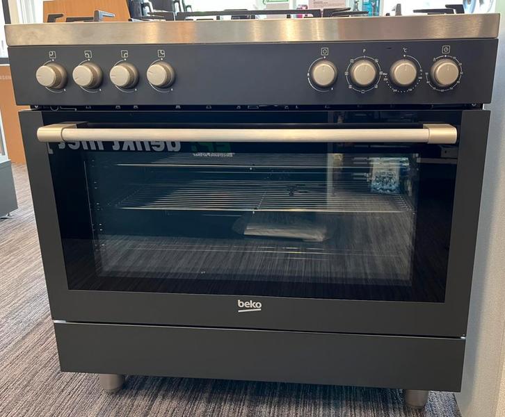 Nieuw! Beko vrijstaand fornuis oven GM15120DAPR NL Antraciet, Witgoed en Apparatuur, Fornuizen, Nieuw, Vrijstaand, Gas, 5 kookzones of meer