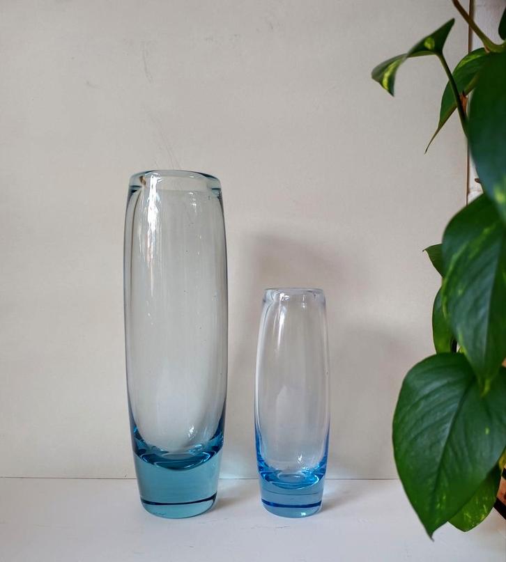 Holmegaard vazen Per Lütken  2x, Huis en Inrichting, Woonaccessoires | Vazen, Gebruikt, Blauw, Minder dan 50 cm, Glas, Ophalen of Verzenden
