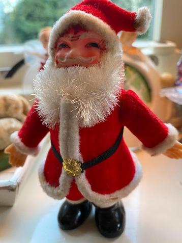 Mooie oude Kerstman met rode jas en volle baard JAPAN beschikbaar voor biedingen