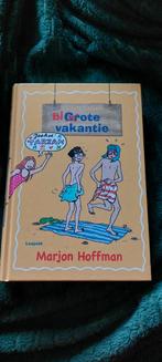 Marjon Hoffman - Blote vakantie, Gelezen, Ophalen of Verzenden, Marjon Hoffman, Fictie algemeen