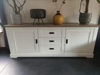 Wit dressoir met houtlook blad, Huis en Inrichting, Kasten | Dressoirs, Ophalen, Zo goed als nieuw, 200 cm of meer, 25 tot 50 cm