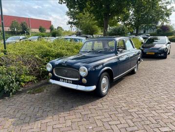 Mooie trouwauto Peugeot 403 uit 1963 beschikbaar voor biedingen