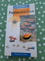ANWB Veldgids Paddenstoelen, ANWB, Overige typen, Ophalen of Verzenden, Zo goed als nieuw