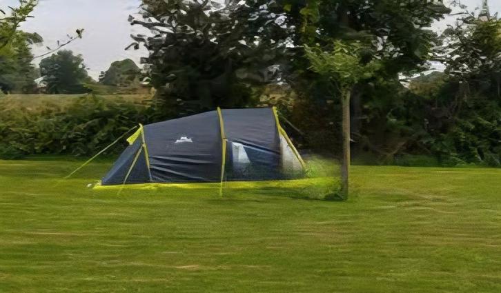 Tunneltent 4 bij 2 m. Maar 1x gebruikt!, Caravans en Kamperen, Tenten, Zo goed als nieuw, Ophalen