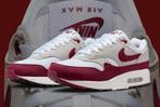 Nike Air Max 1 '87 x Stranger Things | Maat 42,5, Kleding | Heren, Schoenen, Ophalen of Verzenden, Nieuw, Overige kleuren