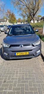 SsangYong Tivoli 1.6 94KW 2WD 2016 Grijs, Auto's, Voorwielaandrijving, 65 €/maand, 1245 kg, Tivoli