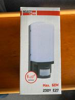 Nieuw in doos buitenlamp met sensors, Tuin en Terras, Wandlamp, Nieuw, Ophalen of Verzenden, Netvoeding
