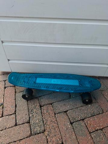 Skateboard. beschikbaar voor biedingen