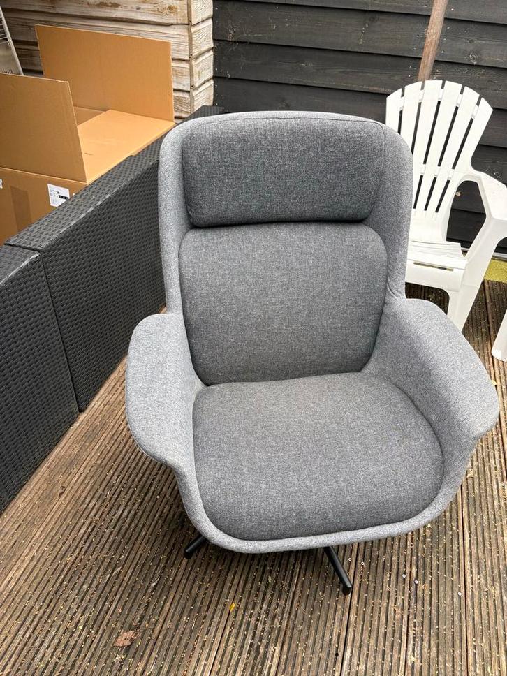 IKEA Aleby Stoel + Voetenbank, Huis en Inrichting, Fauteuils, Gebruikt, Stof, 75 tot 100 cm, Ophalen