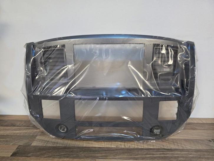 Mopar Instrument Panel Bezel – Dodge Ram 2006-2009 – Nieuw, Auto-onderdelen, Dashboard en Schakelaars, Dodge, Gebruikt, Ophalen of Verzenden