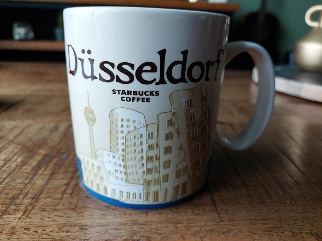 Starbucks Icon mok - Düsseldorf, Nieuw, Ophalen of Verzenden, Overige stijlen, Kop(pen) en/of Schotel(s)