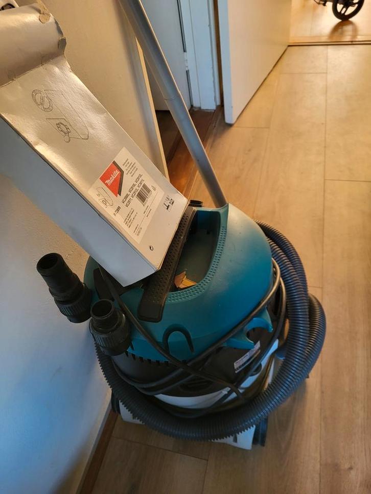Makita VC2000L Stofzuiger - Gebruikt, Doe-het-zelf en Verbouw, Gereedschap | Schuurmachines, Gebruikt, Ophalen