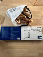 Nieuw kledingrek met hangers (klerenhangers), Ophalen of Verzenden