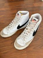 Nike Blazer Mid ‘77 Vintage, Ophalen of Verzenden, Gebruikt, Schoenen