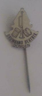 Speldje drumband Beatrix Dongen, Verzamelen, Speldjes, Pins en Buttons, Ophalen of Verzenden, Zo goed als nieuw, Overige onderwerpen
