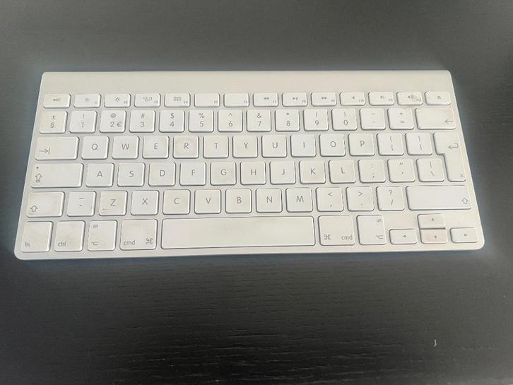 Apple Magic Keyboard, Computers en Software, Toetsenborden, Zo goed als nieuw, Qwerty, Draadloos, Ophalen of Verzenden