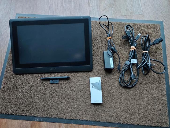 Te koop Wacom Cintiq model DTK-1660 tekentablet, Computers en Software, Tekentablets, Zo goed als nieuw, Bedraad, Ophalen of Verzenden
