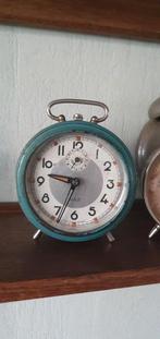 Oude verweerde franse JAZZ wekker, Antiek en Kunst, Ophalen of Verzenden
