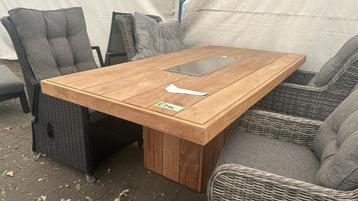 Teakhout vuurtafel 200x100x75cm beschikbaar voor biedingen
