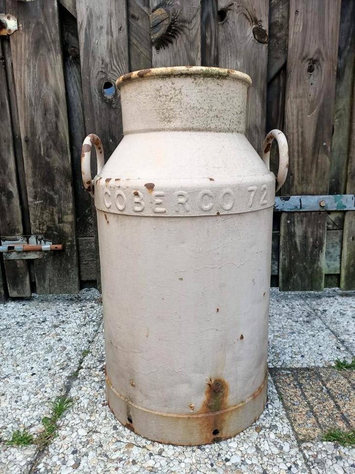 Oude melkbus zonder deksel., Tuin en Terras, Tuinwanddecoratie, Gebruikt, Ophalen